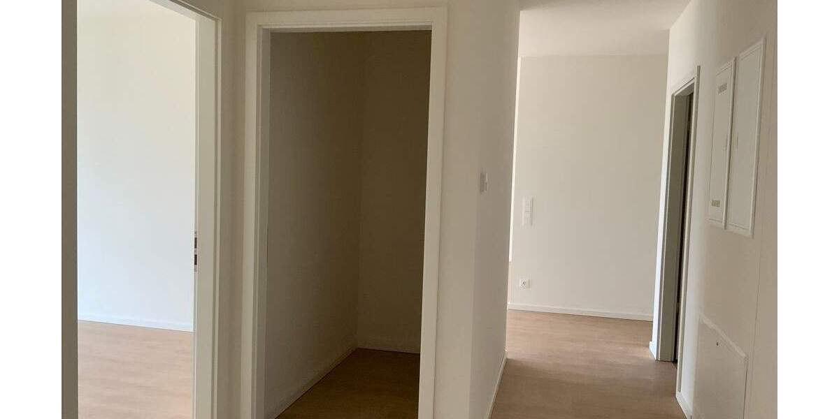 Etagenwohnung Berlin Alt-Hohenschönhausen - 5 Zimmer, 115 m&sup2;, 1.731&euro; | Angebot:24838677