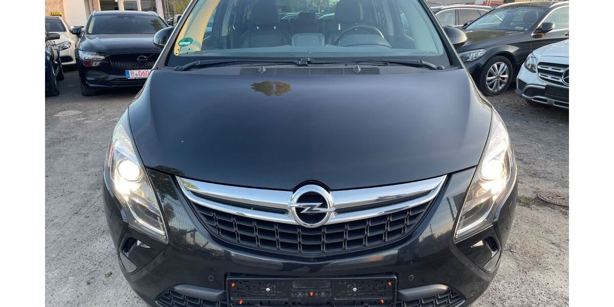 Opel Zafira 230.000 km 6.000 &euro; Berlin 13597