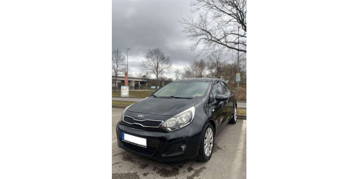 Kia Rio 121.760 km 5.600 &euro; Berlin 12679
