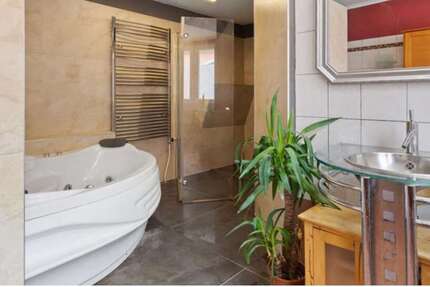 Haus Berlin Pankow - 6 Zimmer, 166 m&sup2;, 1.950&euro; | Angebot:24227014