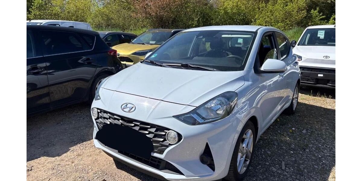 Hyundai i10 49.000 km 7.999 &euro; Mittenwalde 15749