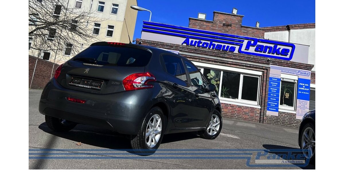 Peugeot 208 Style 1.2*SHZ*5trg*PDC*Klima*Blueto*Tempo* 73.611 km 7.980 € Berlin 13187