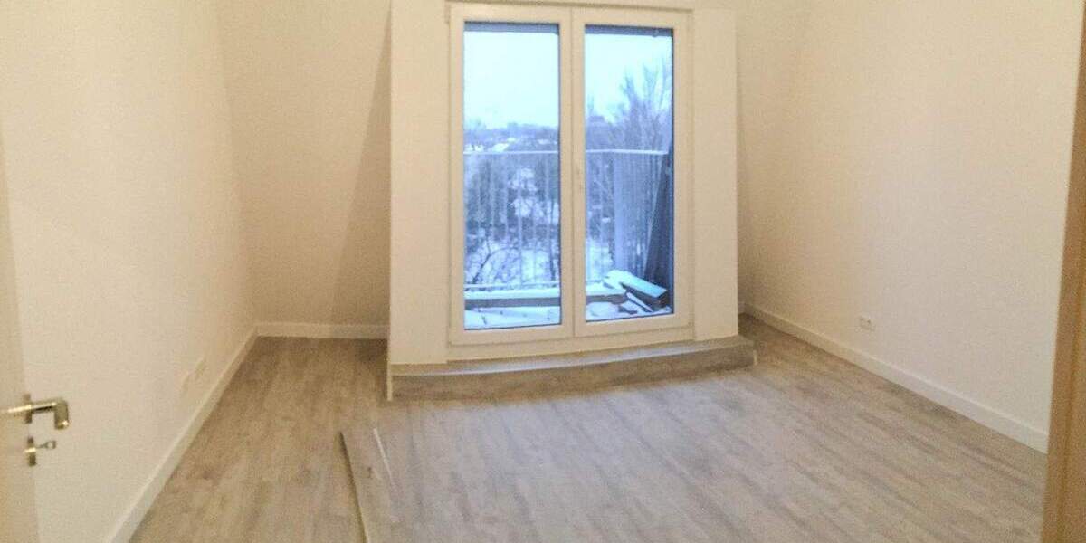 Stilvoller Dachgeschoss-Traum mit zwei Dachterrassen - bezugsfreie 2-Zimmer-Wohnung in Berlin-Grünau 2 zimmer