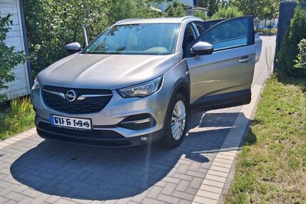 Opel Grandland (X) 108.172 km 12.200 &euro; Berlin 12355
