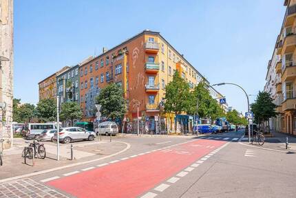 282m²-Dachgeschoss-Rohling mit Baugenehmigung in Friedrichshain 1 zimmer