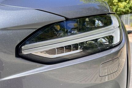 Volvo V90 Cross Country 124.000 km 25.400 &euro; Kleinmachnow 14532