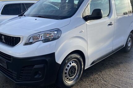 Peugeot Expert 244.327 km 11.990 &euro; Berlin 12347