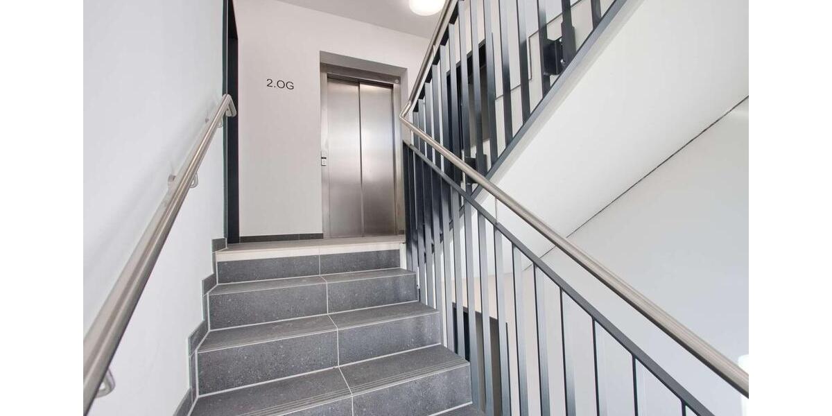 Etagenwohnung Berlin Lichtenberg - 4 Zimmer, 110 m&sup2;, 2.490&euro; | Angebot:25352810