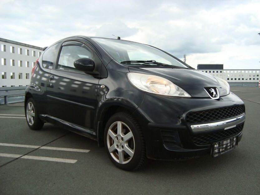 Peugeot 107 22.800 km 4.999 € Berlin 13435