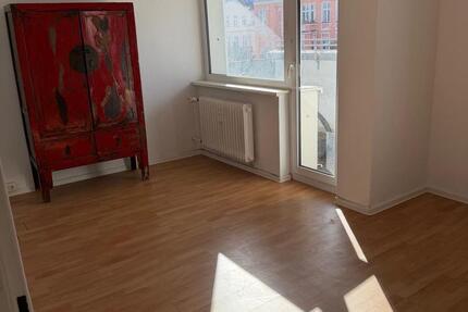 Wohnung Berlin Charlottenburg-Wilmersdorf - 1 Zimmer, 35 m&sup2;, 750&euro; | Angebot:27625542