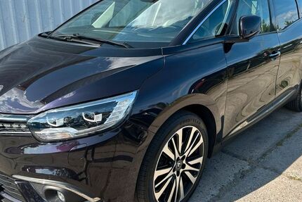 Renault Scenic 126.000 km 14.300 € Berlin 12277