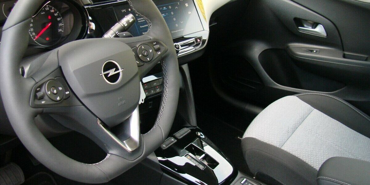 Opel Corsa 1.2 Turbo Edition LED Spurhalteassistent 6.974 km 16.980 &euro; Falkensee 14612