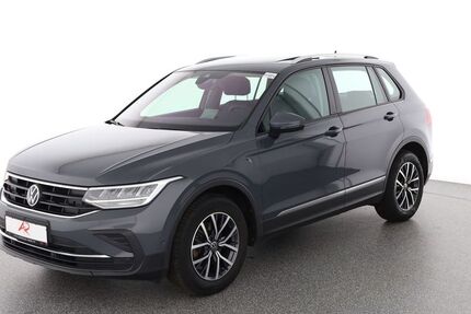VW Tiguan 77.127 km 24.280 € Schönefeld 12529