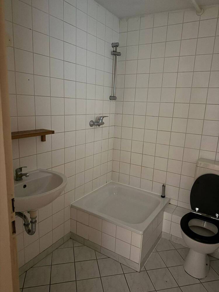 2-Zimmer-Wohnung in eigener Remise