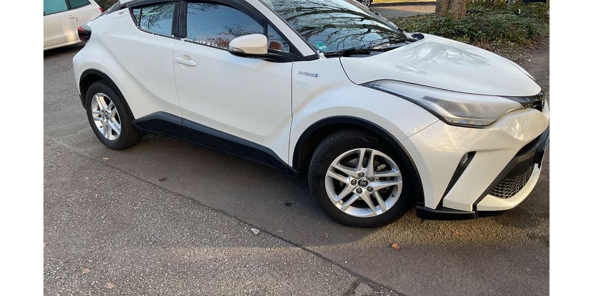 Toyota C-HR 49.878 km 18.799 &euro; berlin 13053