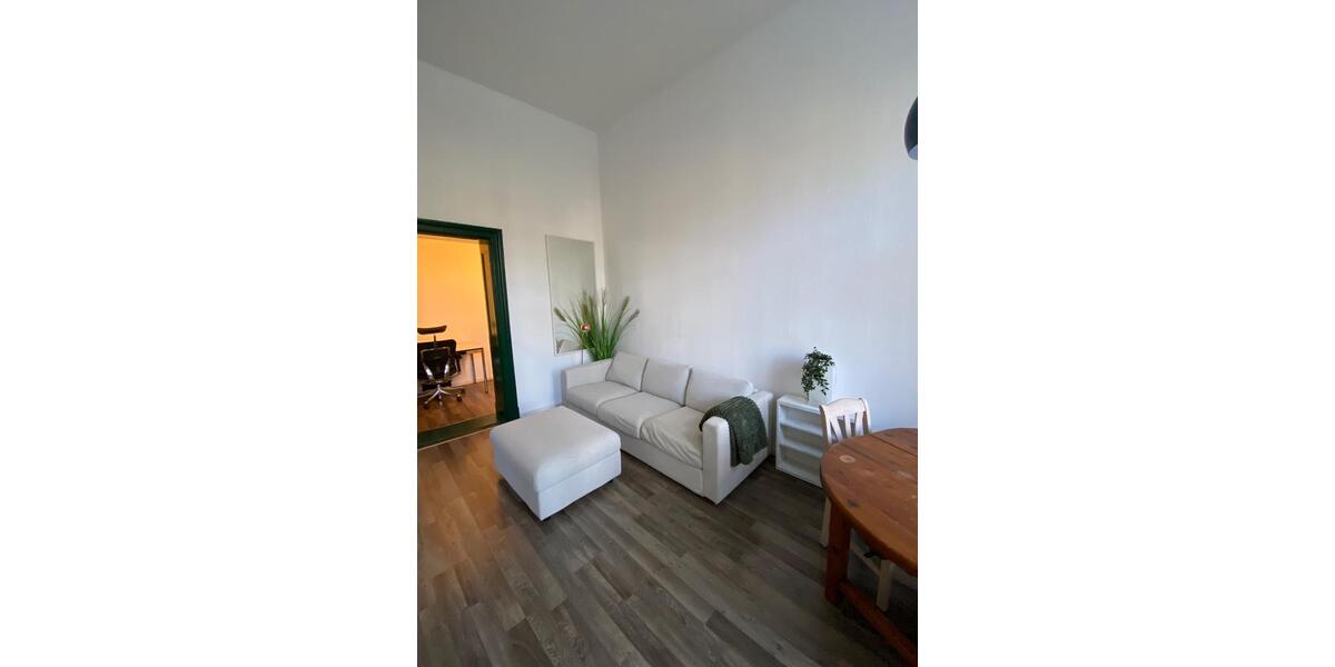 Etagenwohnung Berlin Friedrichshain-Kreuzberg - 2 Zimmer, 37 m&sup2;, 1.200&euro; | Angebot:26063617