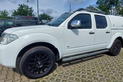 Nissan Navara 164.000 km 14.999 € berlin 10787