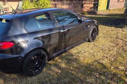 Alfa Romeo 147 153.000 km 12.000 &euro; Berlin, Stadt 13437