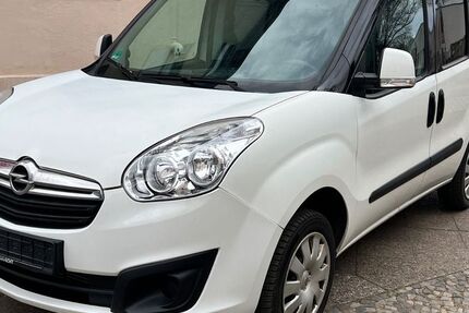 Opel Combo 280.000 km 4.500 € Berlin 13359
