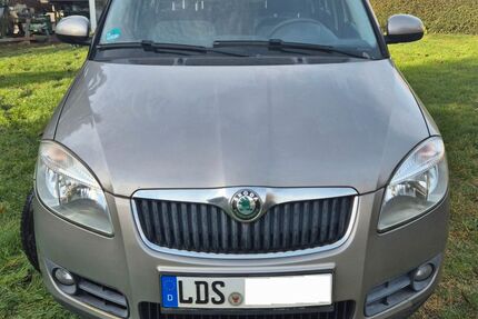 Skoda Fabia 123.110 km 3.699 &euro; Berlin 10249