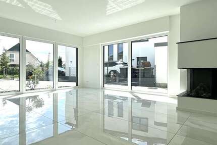 Haus zum Kaufen in Dallgow-Döberitz 1.199.000 € 230 m²