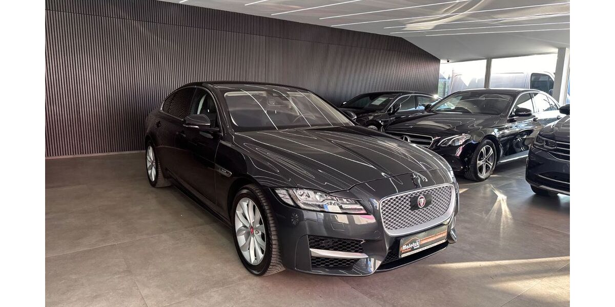 Jaguar XF 78.888 km 25.950 &euro; Berlin 12357
