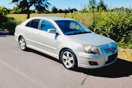 Toyota Avensis 176.887 km 2.400 &euro; Berlin 13629