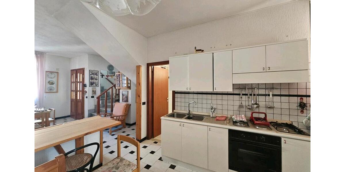 Einfamilienhaus Berlin Friedrichshain-Kreuzberg - 4 Zimmer, 150 m&sup2;, 90.000&euro; | Angebot:27254535