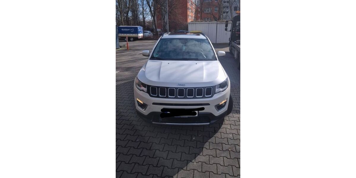 Jeep Compass 75.000 km 17.500 &euro; Berlin 10369