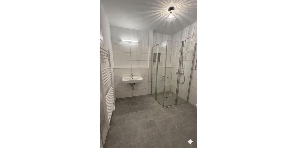 Etagenwohnung Berlin Lichtenberg - 2 Zimmer, 64 m&sup2;, 1.300&euro; | Angebot:26225057