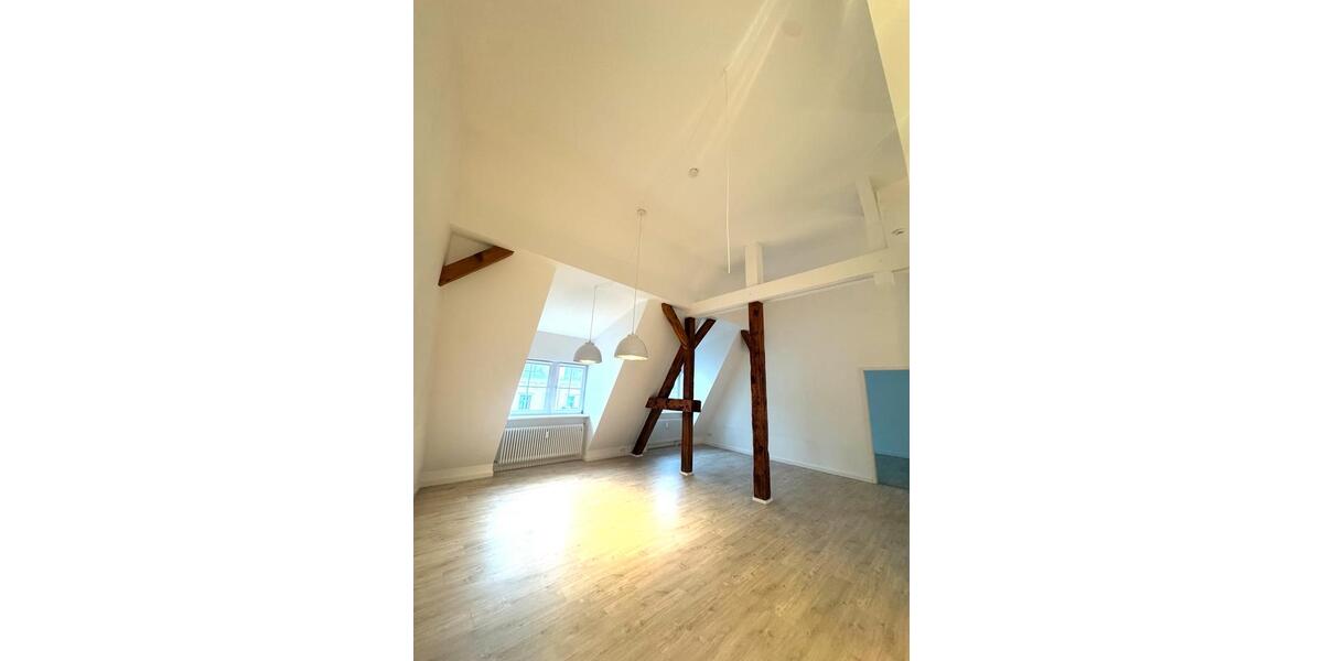 Dachgeschoßwohnung Berlin Mitte - 3 Zimmer, 92 m&sup2;, 640.000&euro; | Angebot:24612170