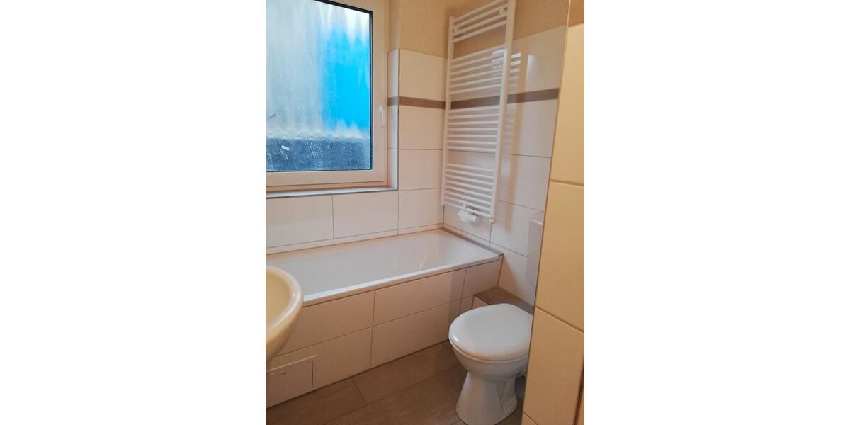 Hochparterre Falkensee - 2 Zimmer, 75 m&sup2;, 950&euro; | Angebot:26443020
