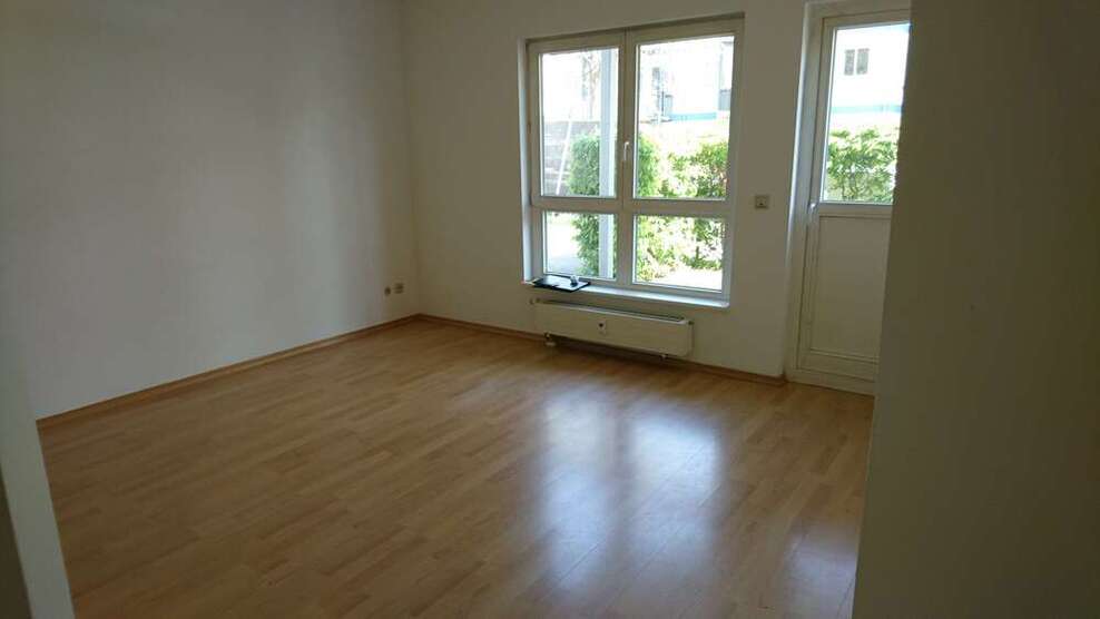 Wohnung zum Mieten in Mahlow 500 € 32.69 m²
