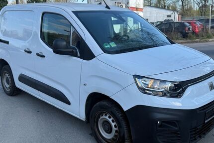 Fiat Doblo 33.307 km 13.990 &euro; Berlin 14167