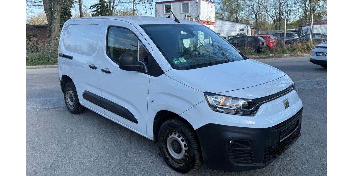 Fiat Doblo 33.307 km 13.990 &euro; Berlin 14167