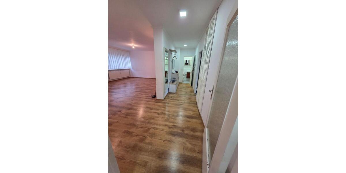 4-Zimmer-Wohnung in Reinickendorf Kurt Schumacher Platz 4 zimmer