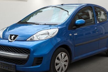 Peugeot 107 152.147 km 1.699 &euro; Berlin 12681