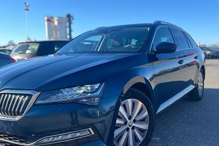 Skoda Superb 180.564 km 17.900 &euro; Berlin 12277