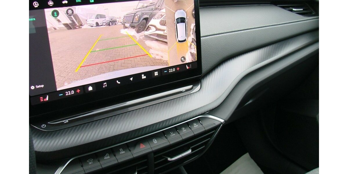 Skoda Octavia 2.0TDi Sportline LED 360º Canton HUD 39.383 km 29.980 &euro; Falkensee 14612