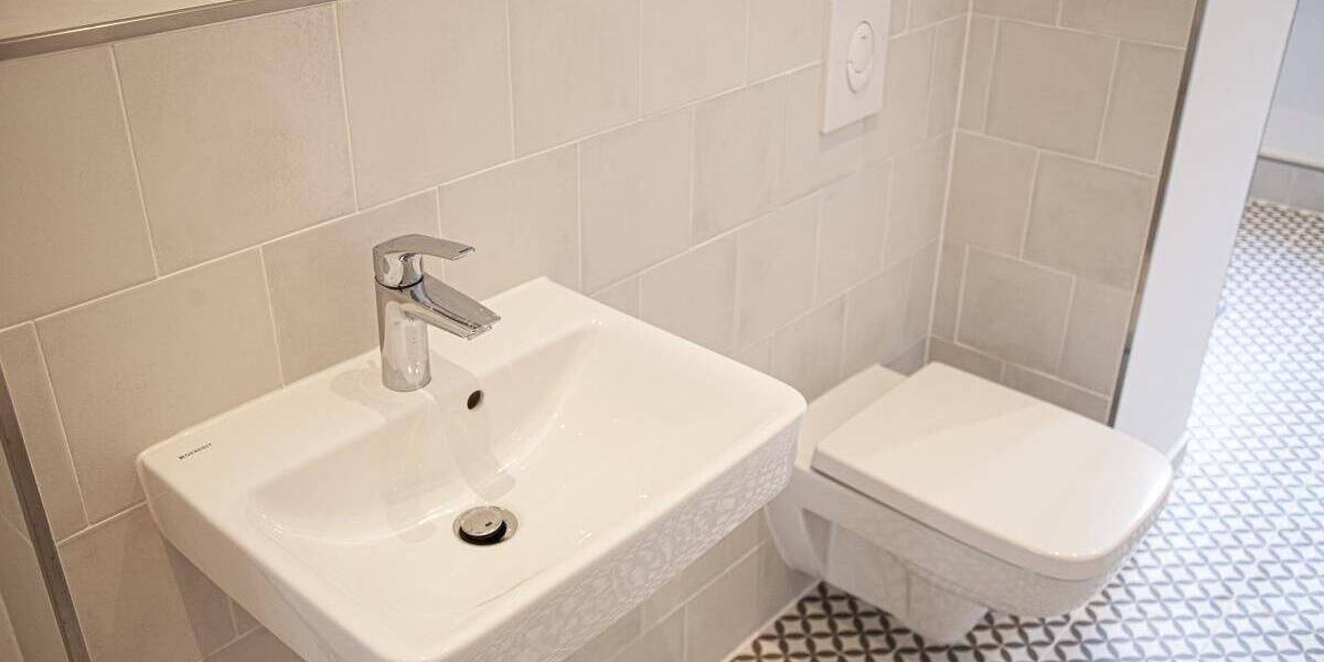 Frisch saniert & bezugsbereit: Elegante Stuckaltbauwohnung in Berlin-Pankow! 2 zimmer