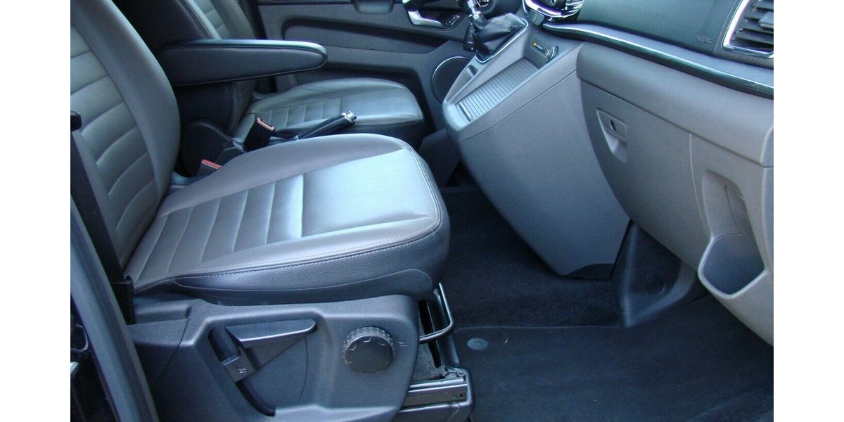 Ford Tourneo Custom 320 L1 Titanium X ACC AHK SHZ 8Sitz 67.732 km 34.980 &euro; Falkensee 14612