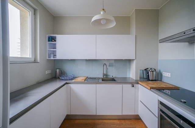 Befristet auf 2 Jahre: Über den Dächern des Prachtboulevards - Möblierte Terrassenwohnung am Frankfurter Tor 2 zimmer