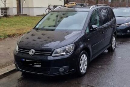 VW Touran 123.033 km 10.700 &euro; Berlin 10825