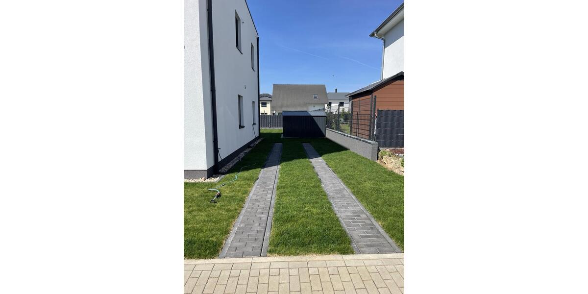 Doppelhaushälfte Ludwigsfelde - 4 Zimmer, 130 m&sup2;, 2.200&euro; | Angebot:26440075
