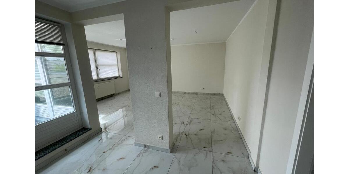 Etagenwohnung Berlin Spandau - 3 Zimmer, 90 m&sup2;, 2.200&euro; | Angebot:25719663