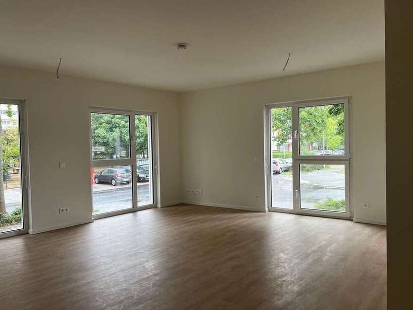 Wohnung zum Mieten in Berlin 1.400,12 € 82.36 m²
