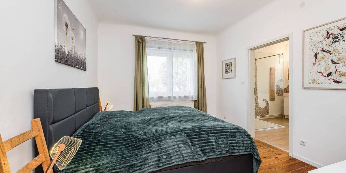 Einfamilienhaus Berlin Karow - 7 Zimmer, 240 m&sup2;, 890.000&euro; | Angebot:25739878