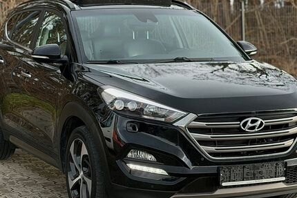 Hyundai TUCSON 168.000 km 14.200 &euro; Wildau 15745