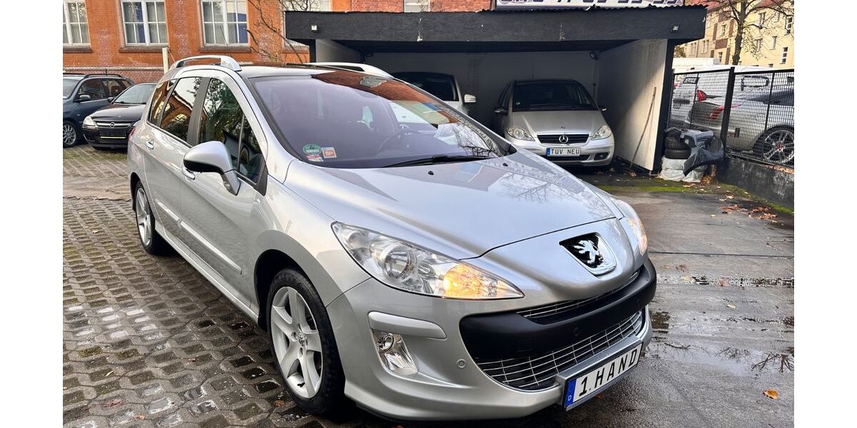 Peugeot 308 146.000 km 3.890 &euro; Berlin 13403