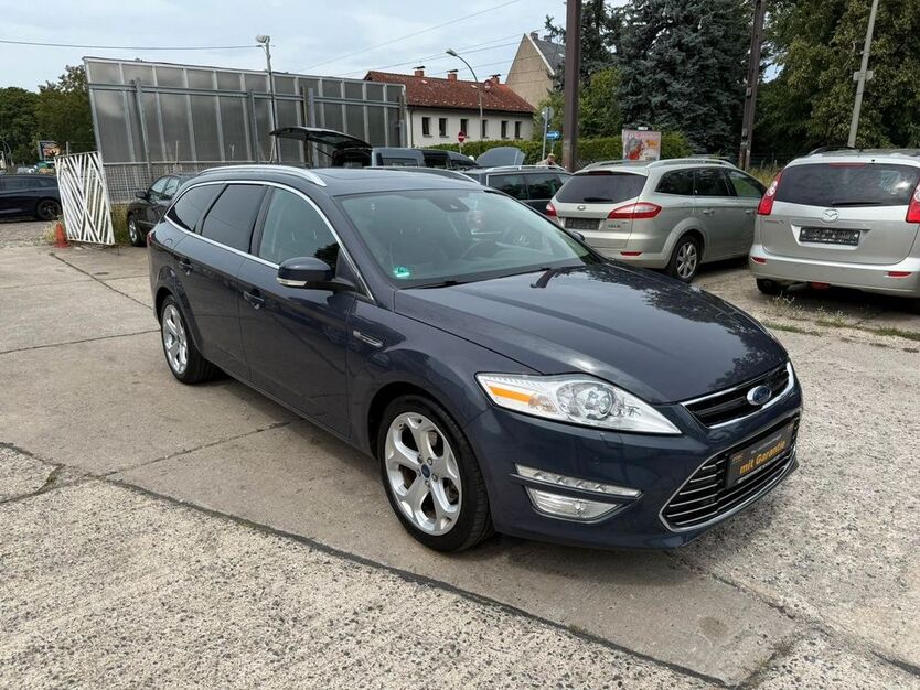 Ford Mondeo 149.558 km 8.900 € Berlin 13127